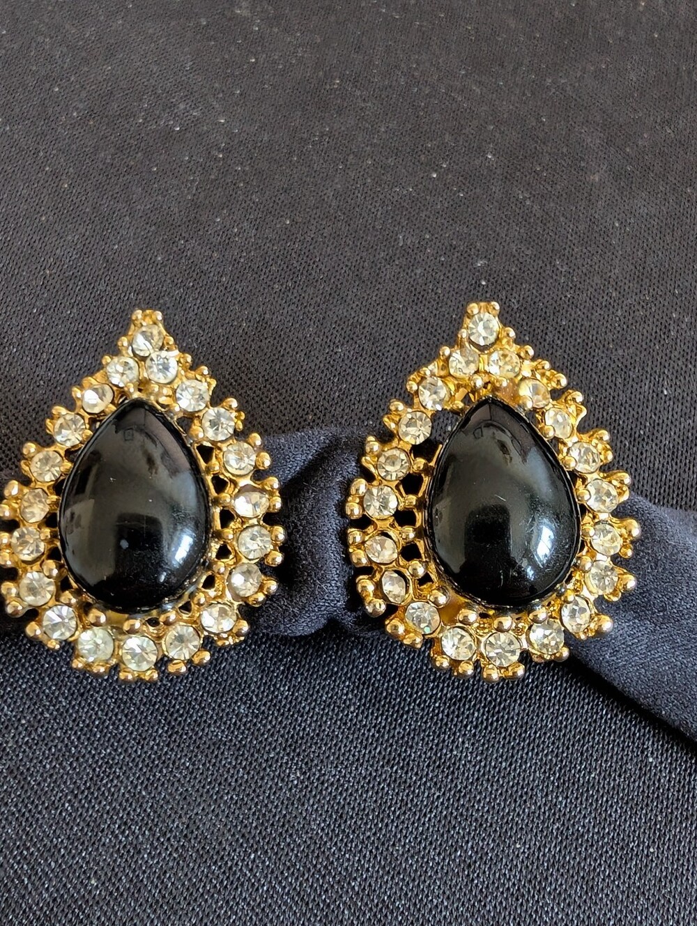 Vintage Stud Clip-on gold-tone teardrop earrings